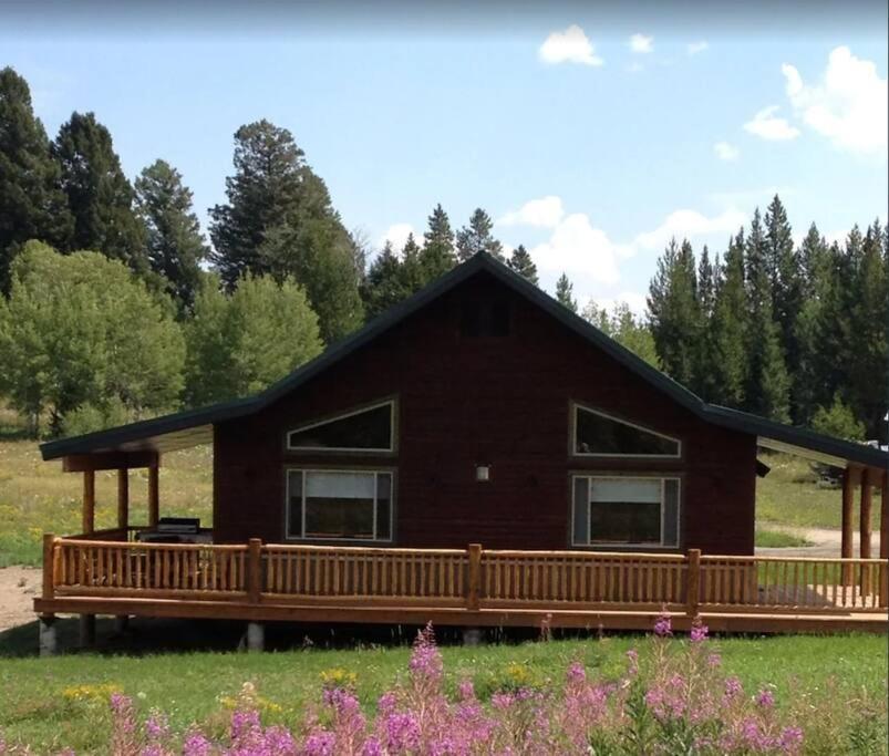 Fox Den Lodge West Yellowstone Zewnętrze zdjęcie